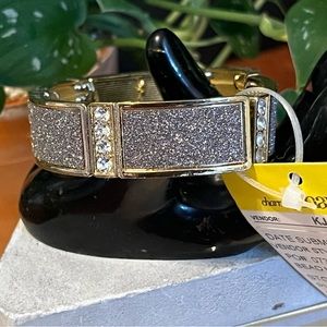 $1 JEWELRY SALE! Bundle for deals!